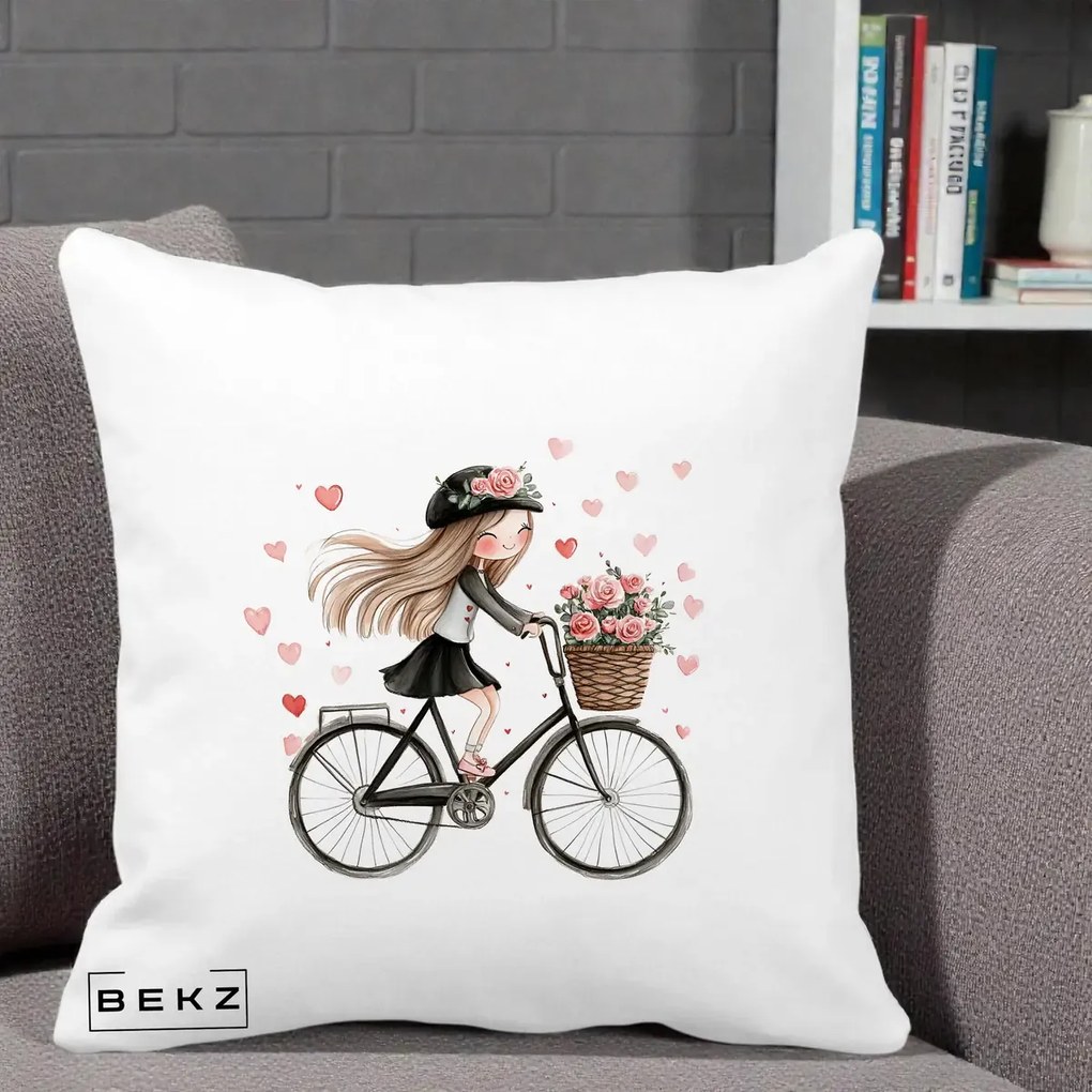Perna Decorativa Fetita Kawaii pe Bicicleta cu Trandafiri si Inimioare, 40x40 cm, Alba Mata, Husa Detasabila, Perna Inclusa, BEKZ®