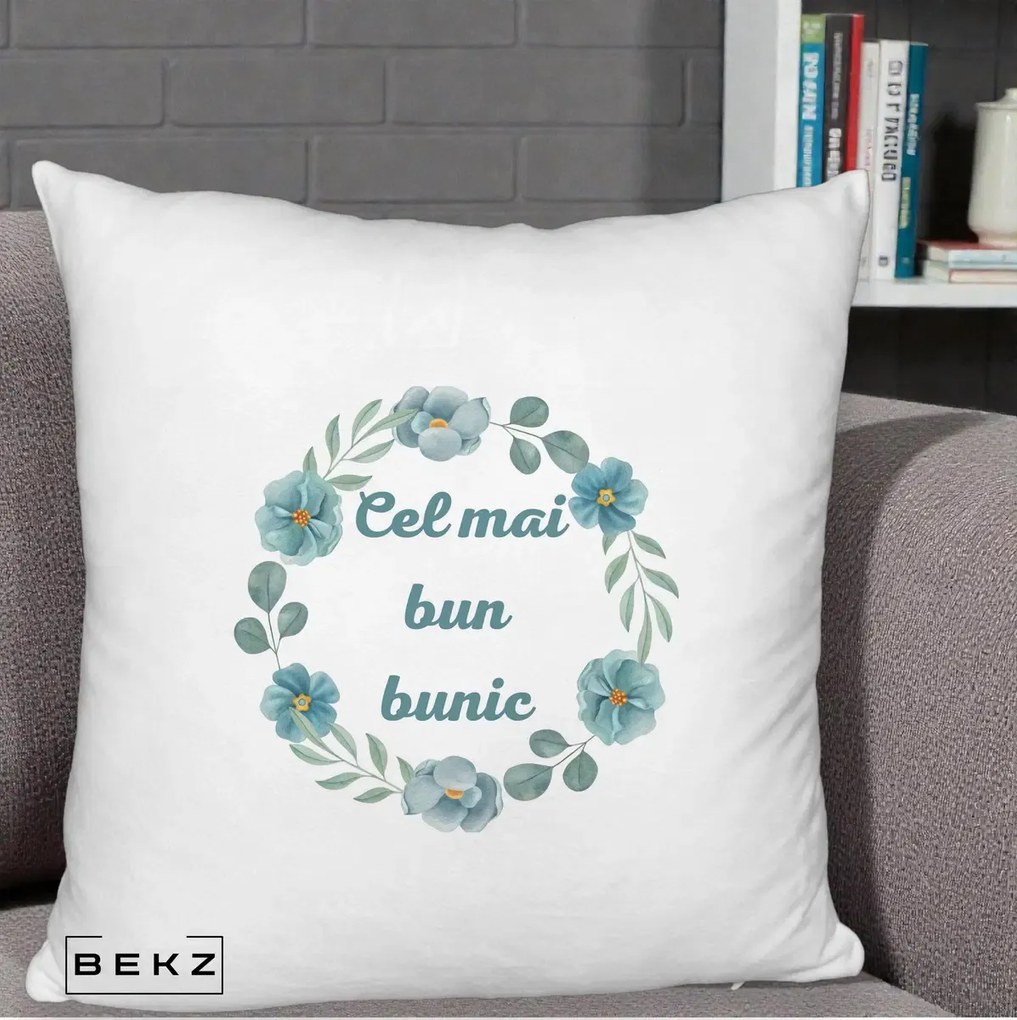 Cadou pentru Bunic - Perna Personalizata Cel Mai Bun Bunic Coronita Flori Albastre Teal, 40x40 cm, Alb Pufos, Husa Detasabila, Perna Inclusa, BEKZ®