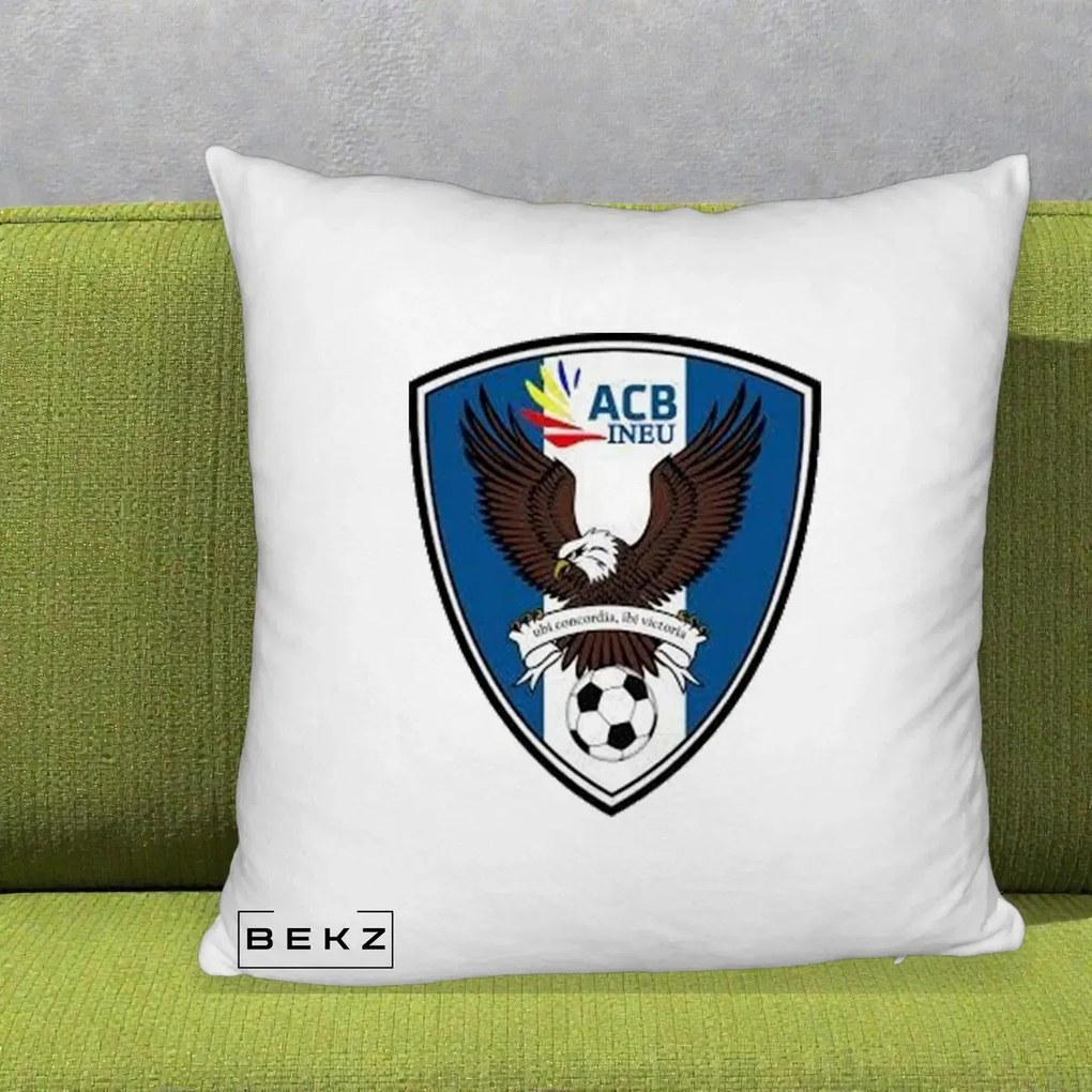 Perna Personalizata ACB Ineu Fotbal, 40x40 cm, Alb Pufos, Husa Detasabila, Perna Inclusa, BEKZ®