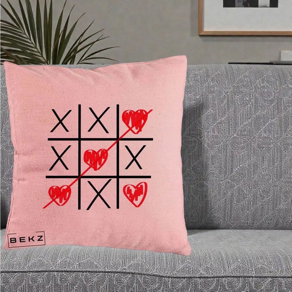 Cadou Romantic - Perna Personalizata Love Joc X si Inima cu Castigator Iubire, 40x40 cm, Roz, Husa Detasabila, Perna Inclusa, BEKZ®