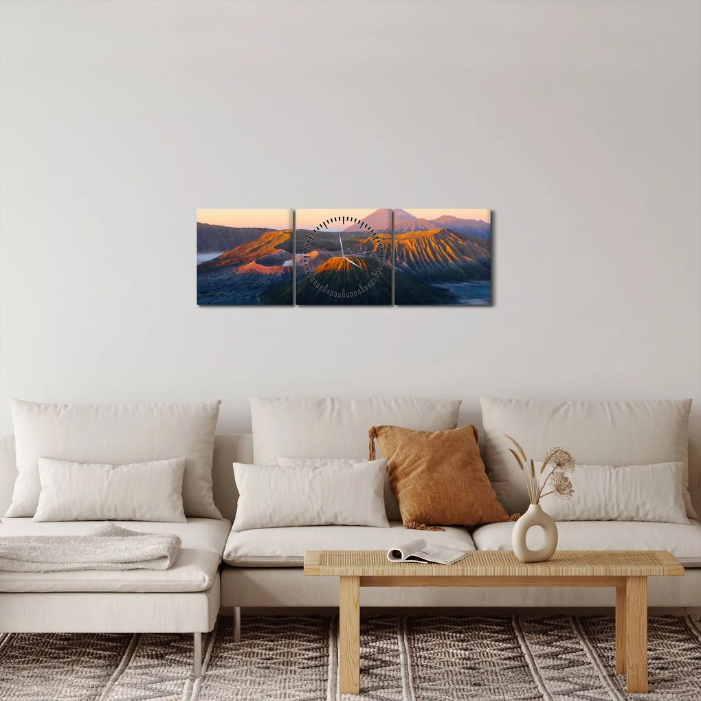Tablou cu muntele Bromo în Indonesia (cu ceas) (90x30 cm)