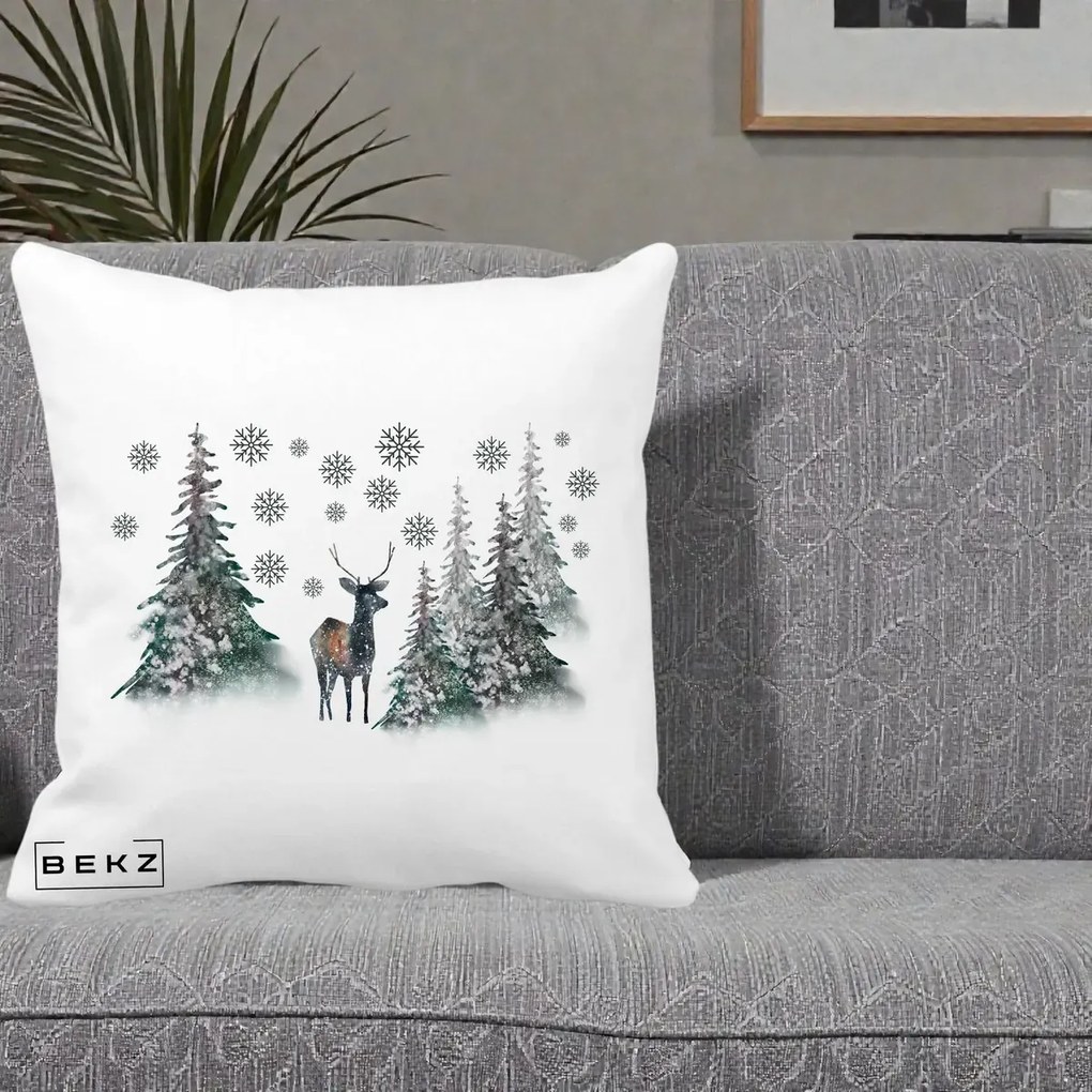 Perna Decorativa Ren in Padure Inzapezita, 40x40 cm, Alba Mata, Husa Detasabila, Perna Inclusa, BEKZ®