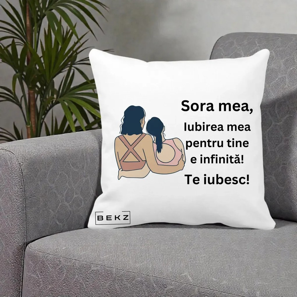Cadou pentru Sora - Perna Personalizata Sora Mea Te Iubesc Doua Fete Fashioniste Line Art, 40x40 cm, Alba Mata, Husa Detasabila, Perna Inclusa, BEKZ®