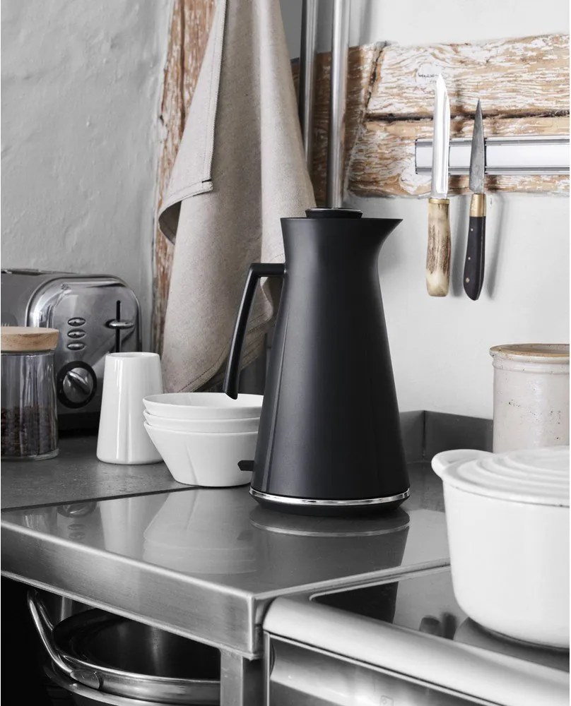 Ceainic electric negru 1,4 l Grand Cru – Rosendahl