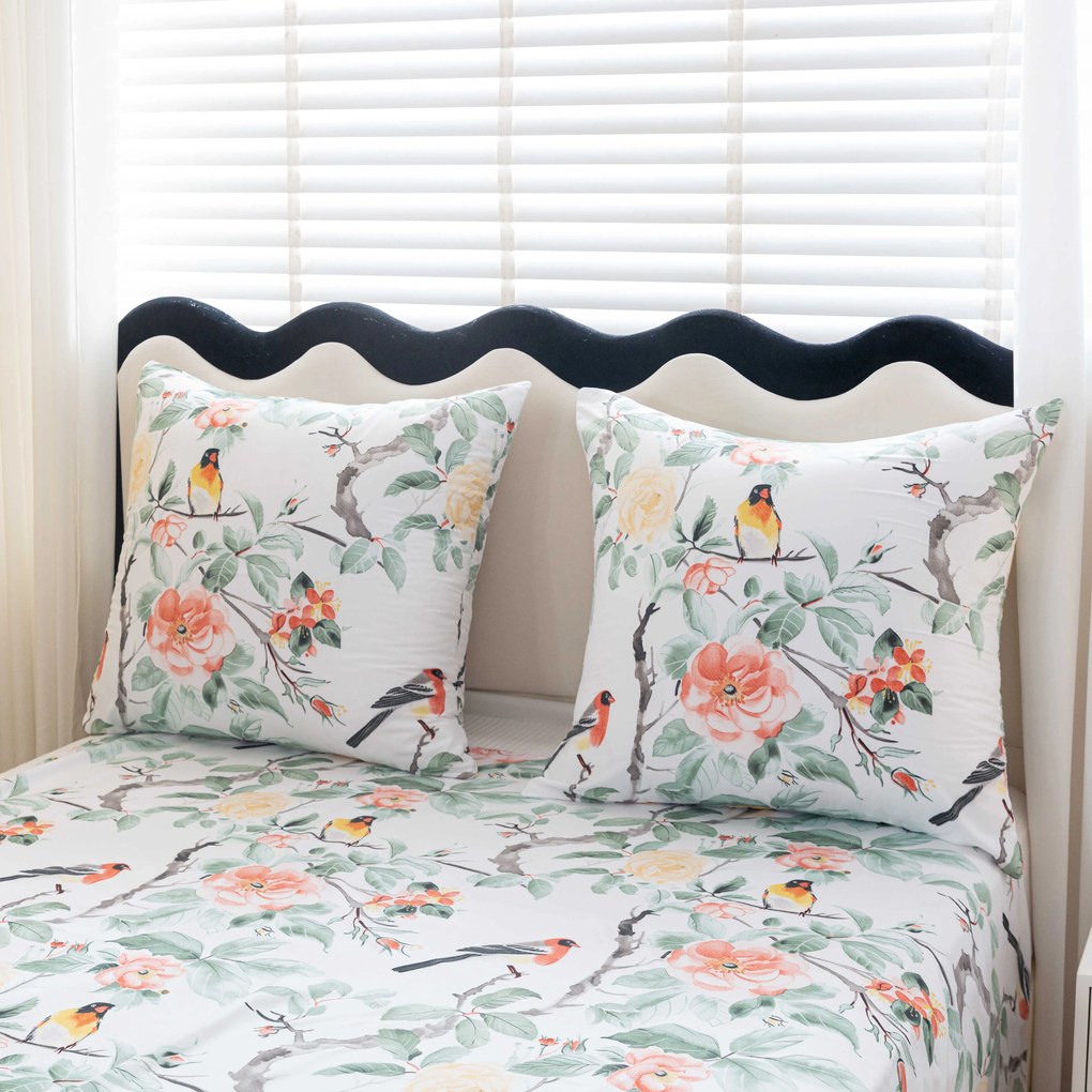 Lenjerie de pat din microfibra ORANGE FLOWERS alba Dimensiune lenjerie de pat: 2 buc 70 x 80 cm | 160 x 200 cm