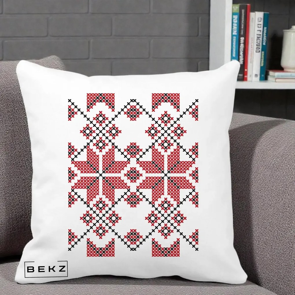 Perna Personalizata Motiv Traditional Cusatura Rosu-Negru, 40x40 cm, Alba Mata, Husa Detasabila, Perna Inclusa, BEKZ®