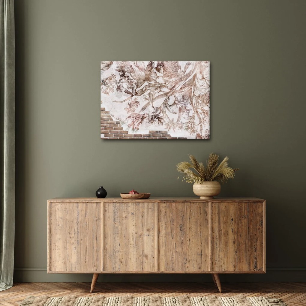 Tablou - Frescă florală pe un perete de cărămidă (70x50 cm)