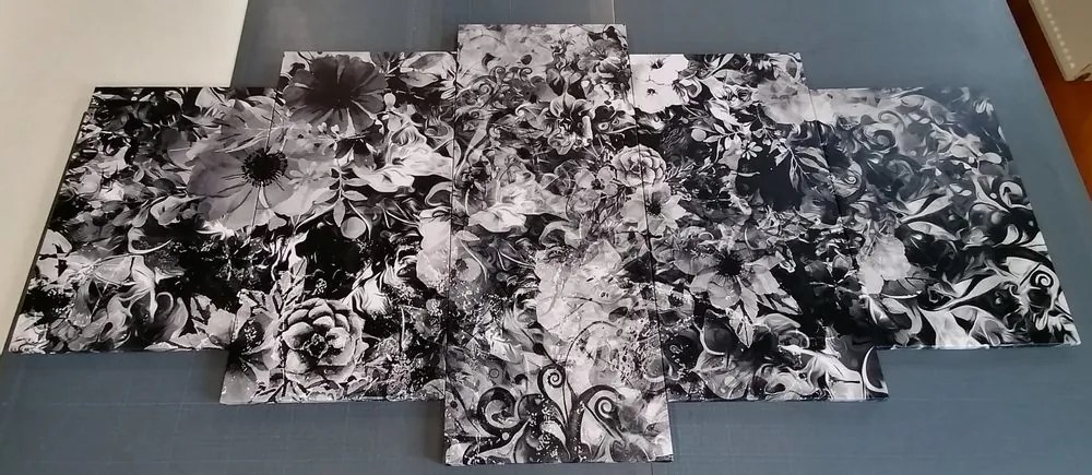 Tablou 5-piese flori în design alb-negru