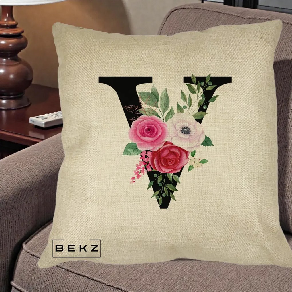 Cadou Personalizat - Perna Personalizata Monograma Florala Litera V cu Buchet, 40x40 cm, Crem, Husa Detasabila, Perna Inclusa, BEKZ®