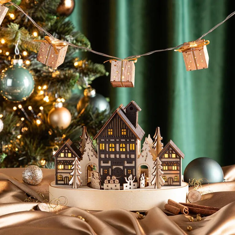 Lanţul luminos cu cadouri din lemn