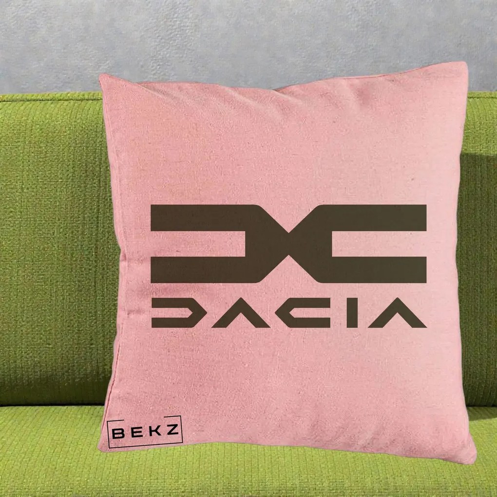 Perna Personalizata cu emblema Dacia, 40x40 cm, Roz, Husa Detasabila, Perna Inclusa, BEKZ®