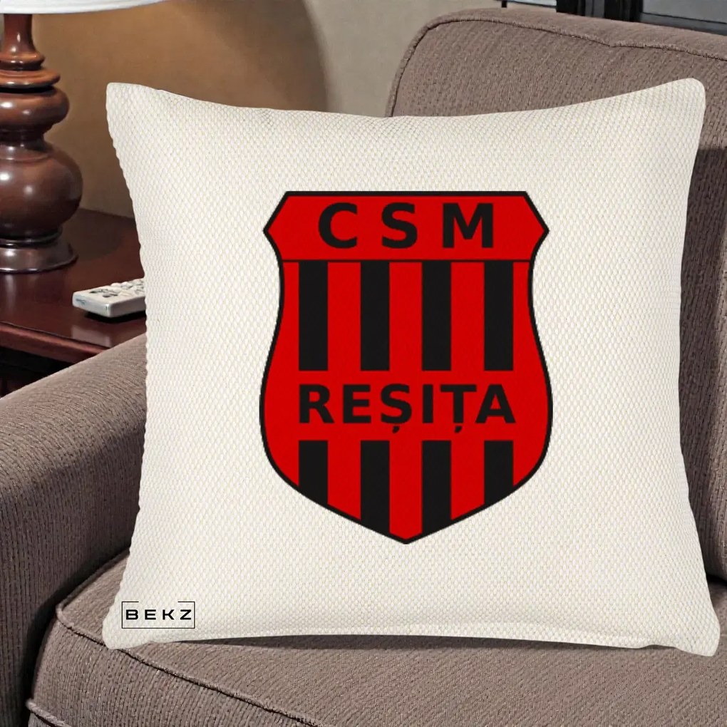 Perna Personalizata CSM Resita Fotbal, 40x40 cm, Crem Reliefat, Husa Detasabila, Perna Inclusa, BEKZ®