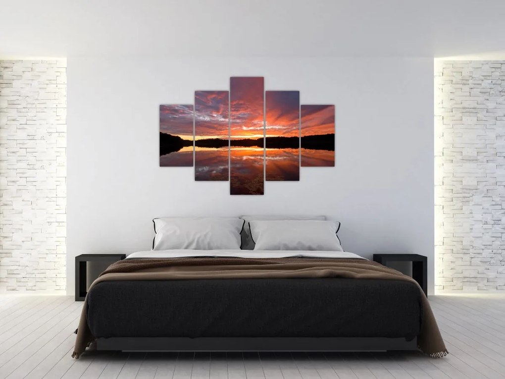 Tablou - Apus de soare peste lac (150x105 cm)