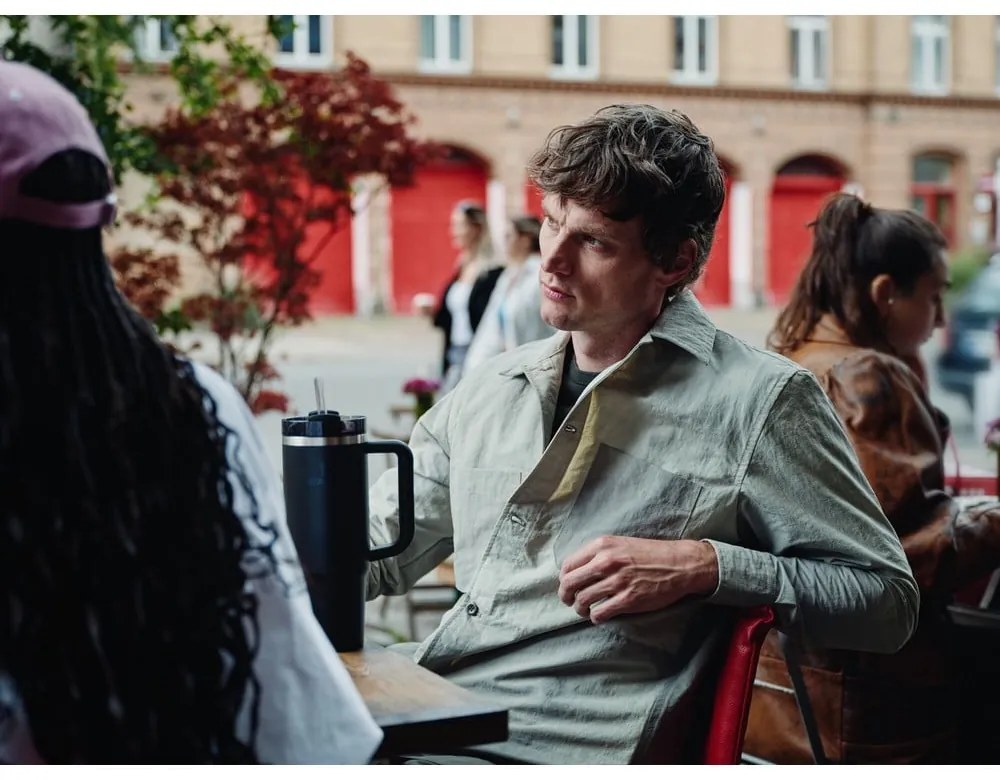 Termos negru cu pai din oțel inoxidabil 1,18 l Quencher H2.0 FlowState Tumbler Black – Stanley