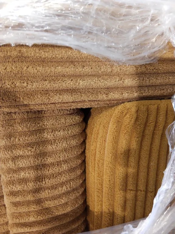 OFERTA Canapea extensibila in forma de U TAVERO 321x140 cm, mustar calitatea II