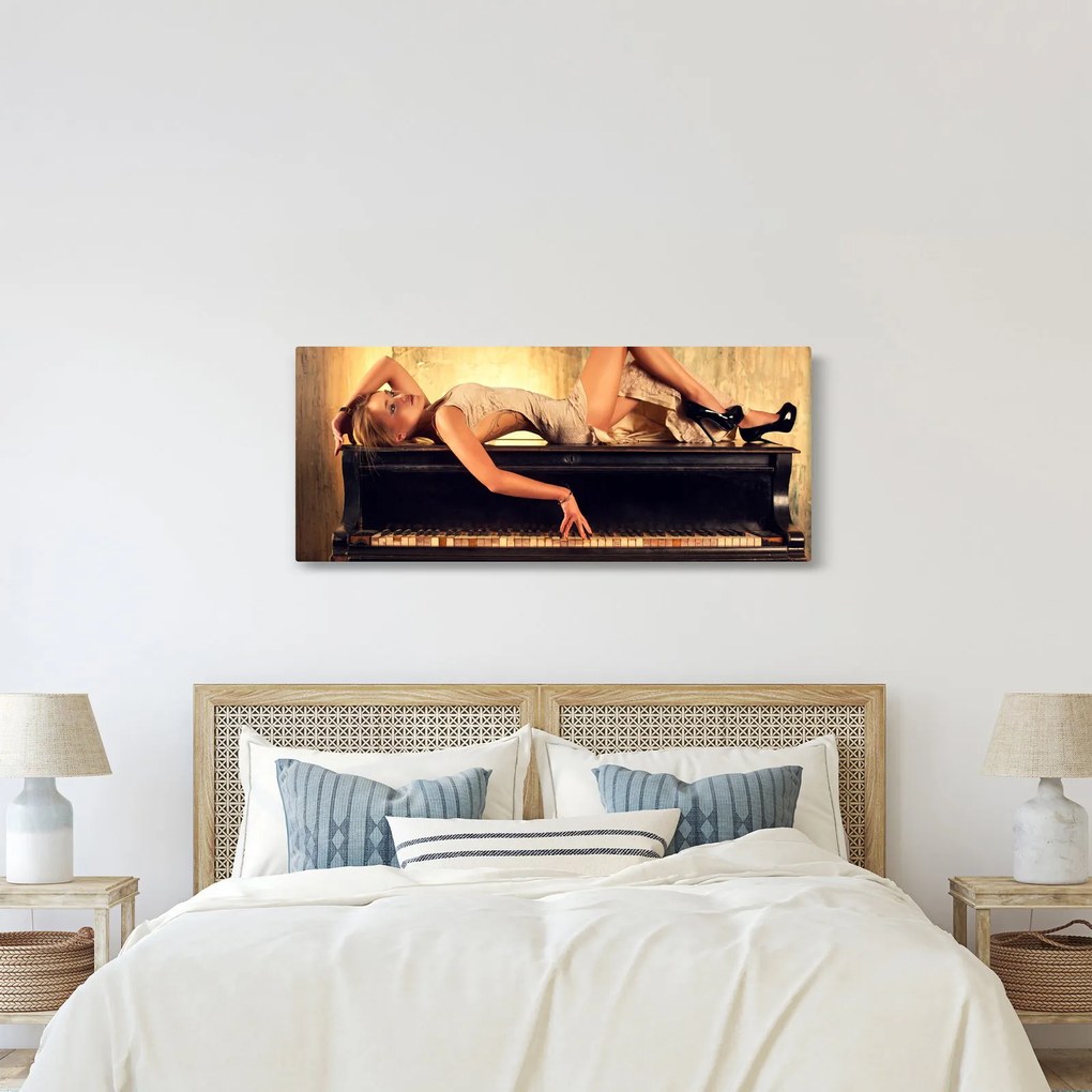 Tablou - Femeia și pian (120x50 cm)