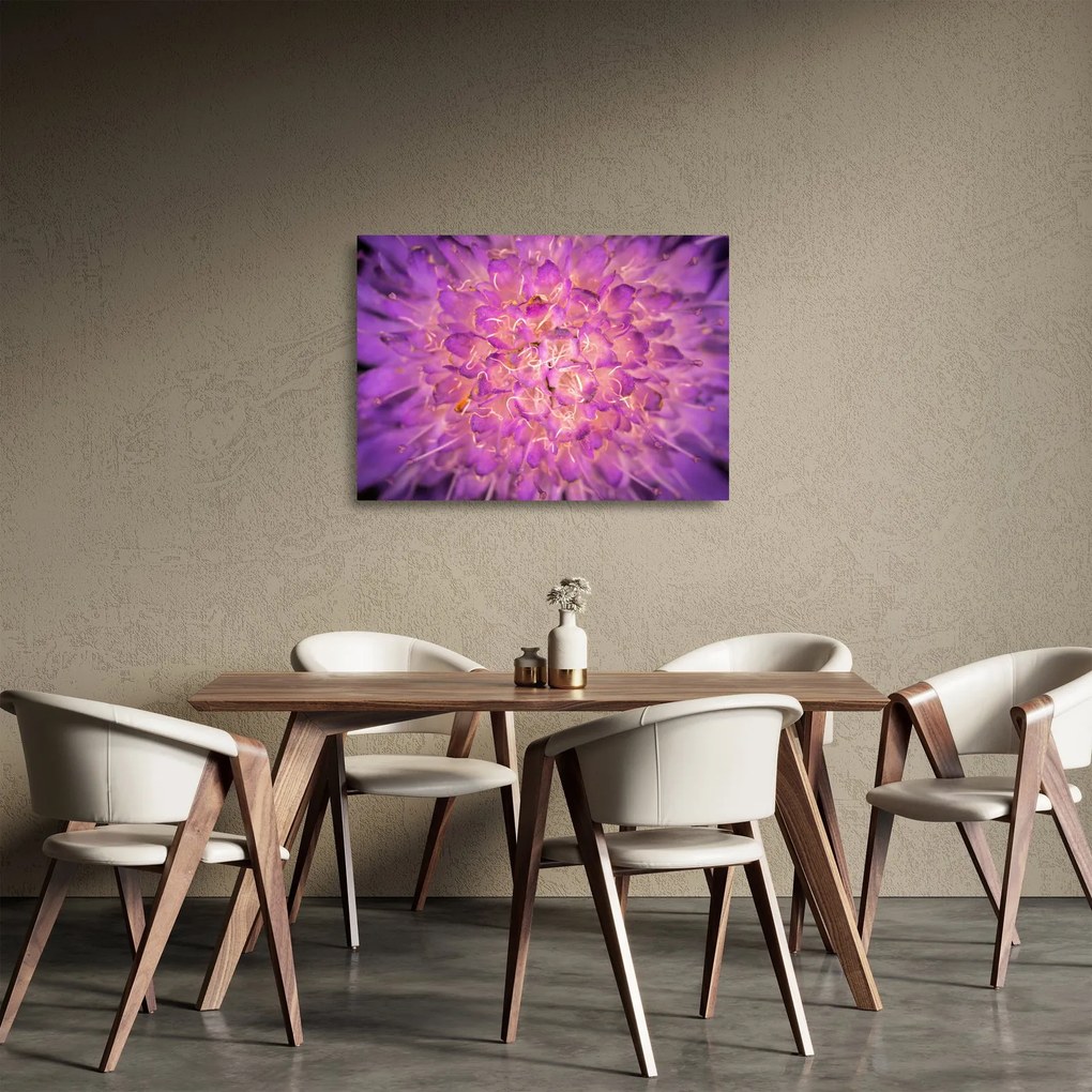 Tablou pe sticlă detailat cu floare (70x50 cm)