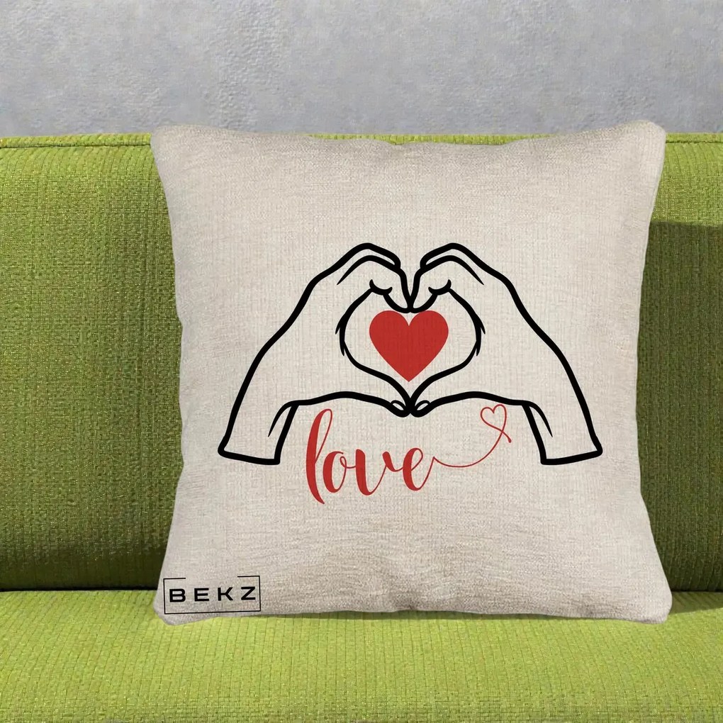 Perna Decorativa Love Maini Inima cu Inscriptie Love Rosu, 40x40 cm, Bej Canapea, Husa Detasabila, Perna Inclusa, BEKZ®