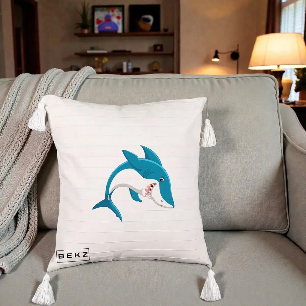 Perna Decorativa Rechin Albastru Cartoon, 40x40 cm, Bej cu Franjuri, Husa Detasabila, Perna Inclusa, BEKZ®