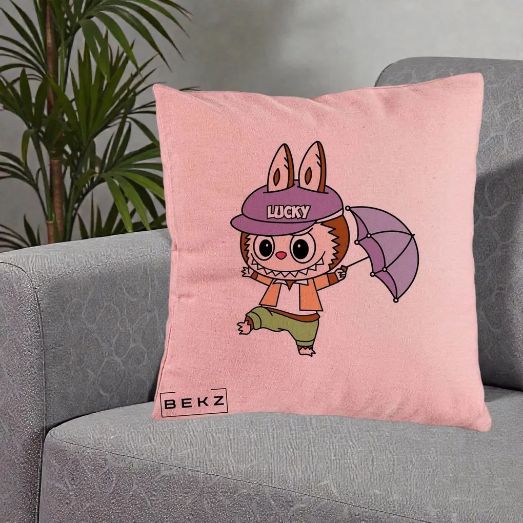 Perna Personalizata Labubu Lucky cu Umbrela, 40x40 cm, Roz, Husa Detasabila, Perna Inclusa, BEKZ®