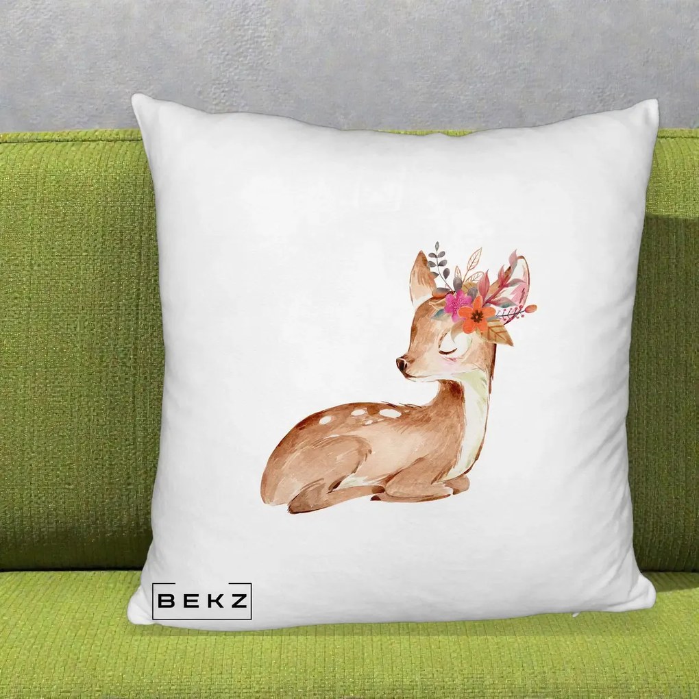 Perna Decorativa Caprioara cu Flori in Coama, 40x40 cm, Alb Pufos, Husa Detasabila, Perna Inclusa, BEKZ®