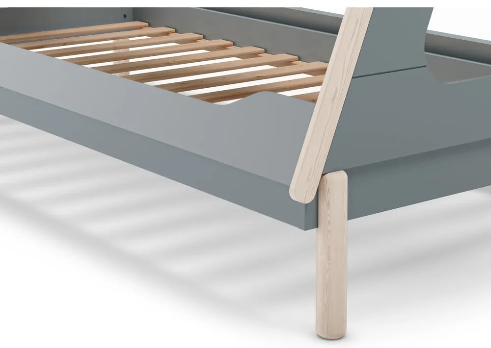 Pat pentru copii albastru petrol de tip casă din lemn de pin 90x190 cm Nora – Marckeric