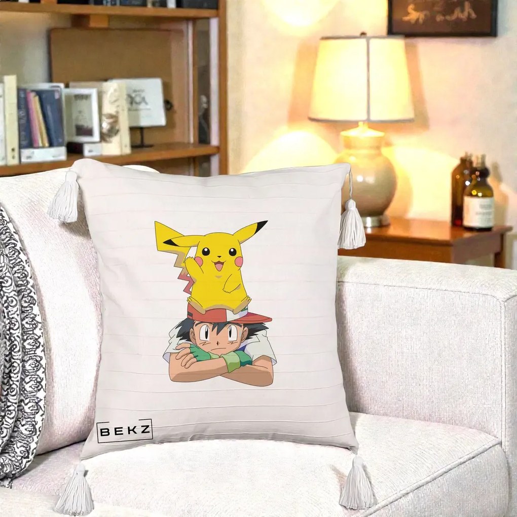 Perna Personalizata Ash si Pikachu, 40x40 cm, Bej cu Franjuri, Husa Detasabila, Perna Inclusa, BEKZ®