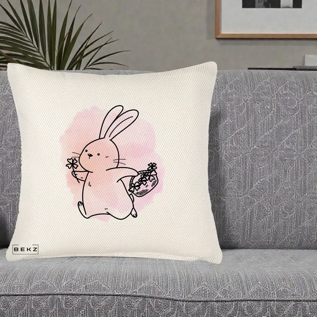 Perna Decorativa Iepuras Kawaii cu Cosulet Floral, 40x40 cm, Crem Reliefat, Husa Detasabila, Perna Inclusa, BEKZ®