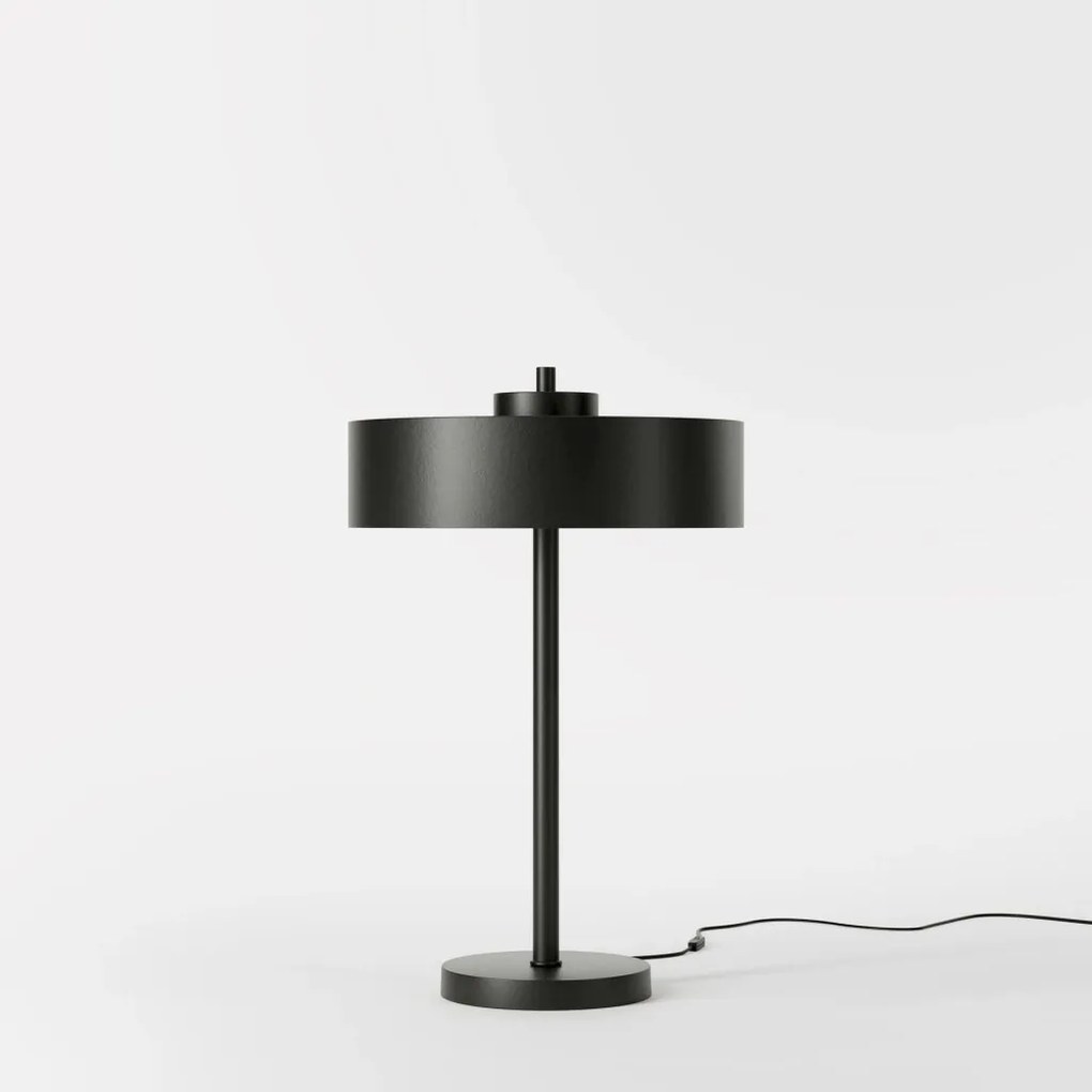 Veioza, Lampa de masa din alama Elegant Design