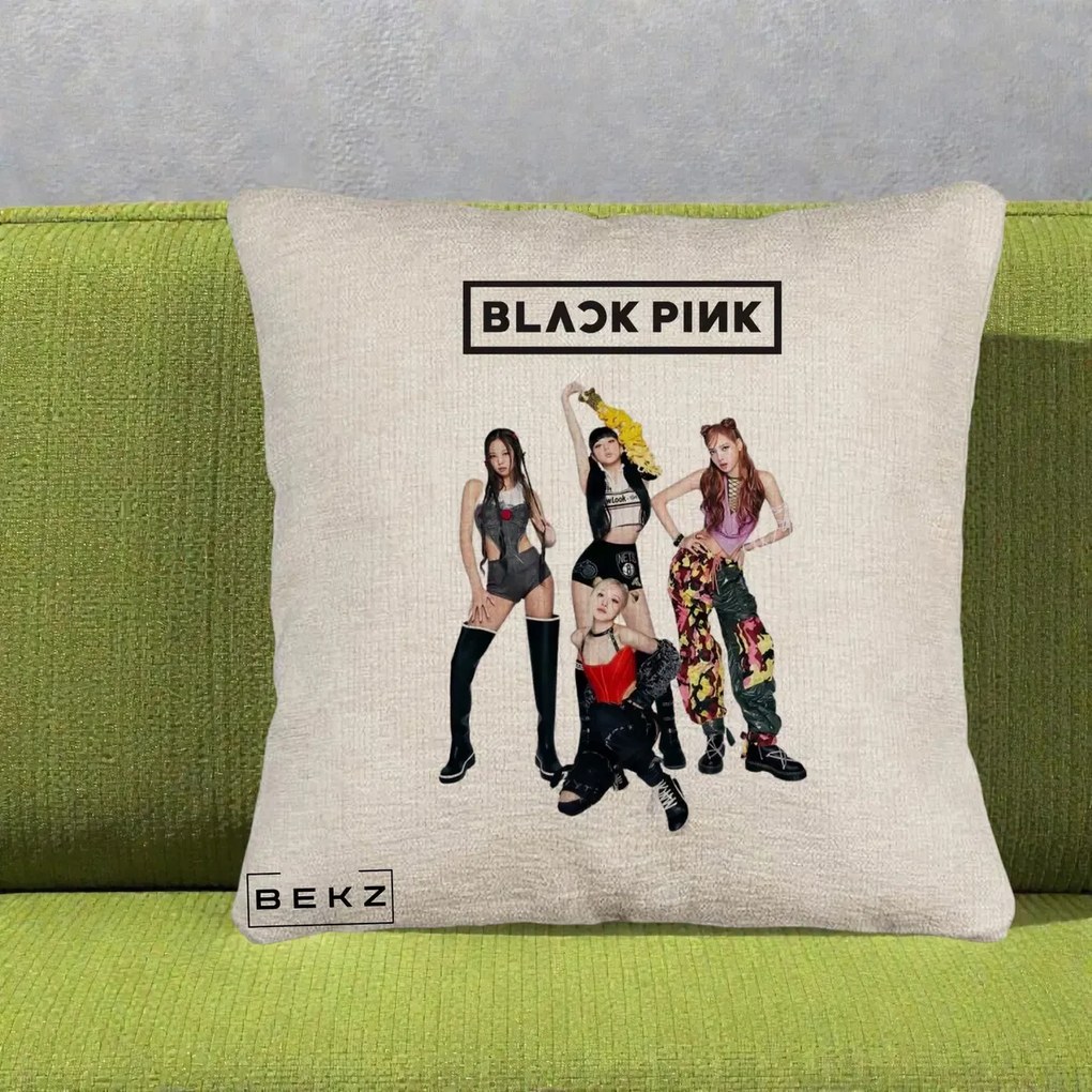 Perna Personalizata K-pop BLACKPINK Fotografie de Grup, 40x40 cm, Bej Canapea, Husa Detasabila, Perna Inclusa, BEKZ®