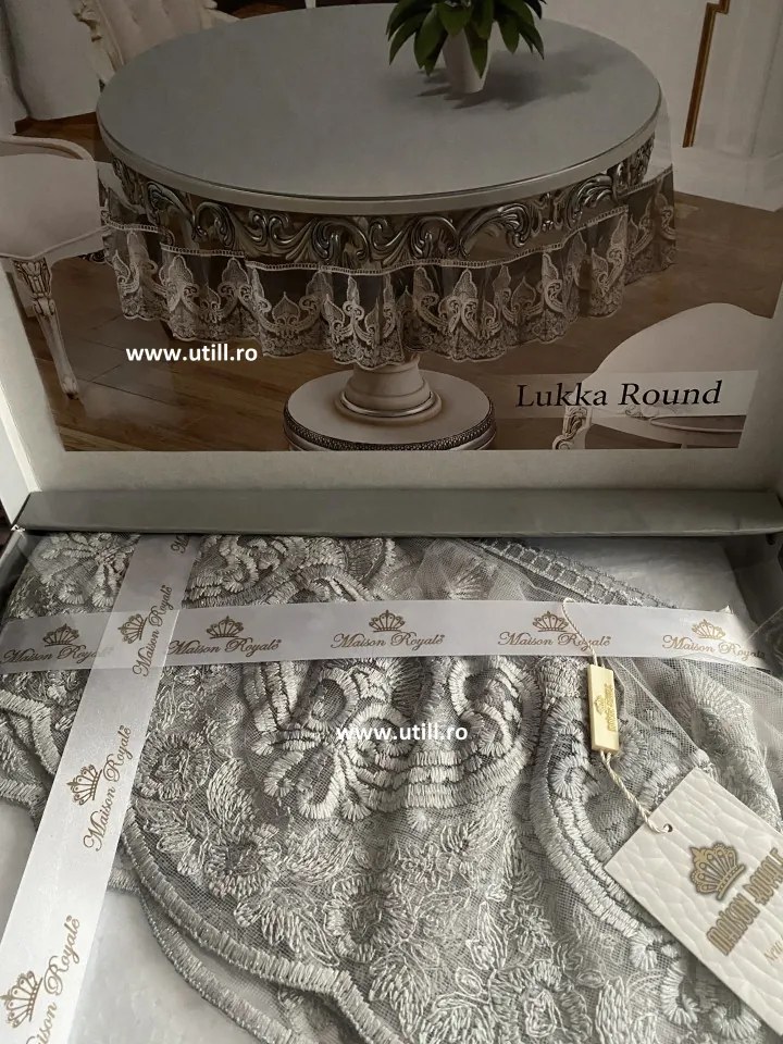 Fata de masa rotunda din silicon transparent impermeabil cu dantela, 160 cm, Lukka