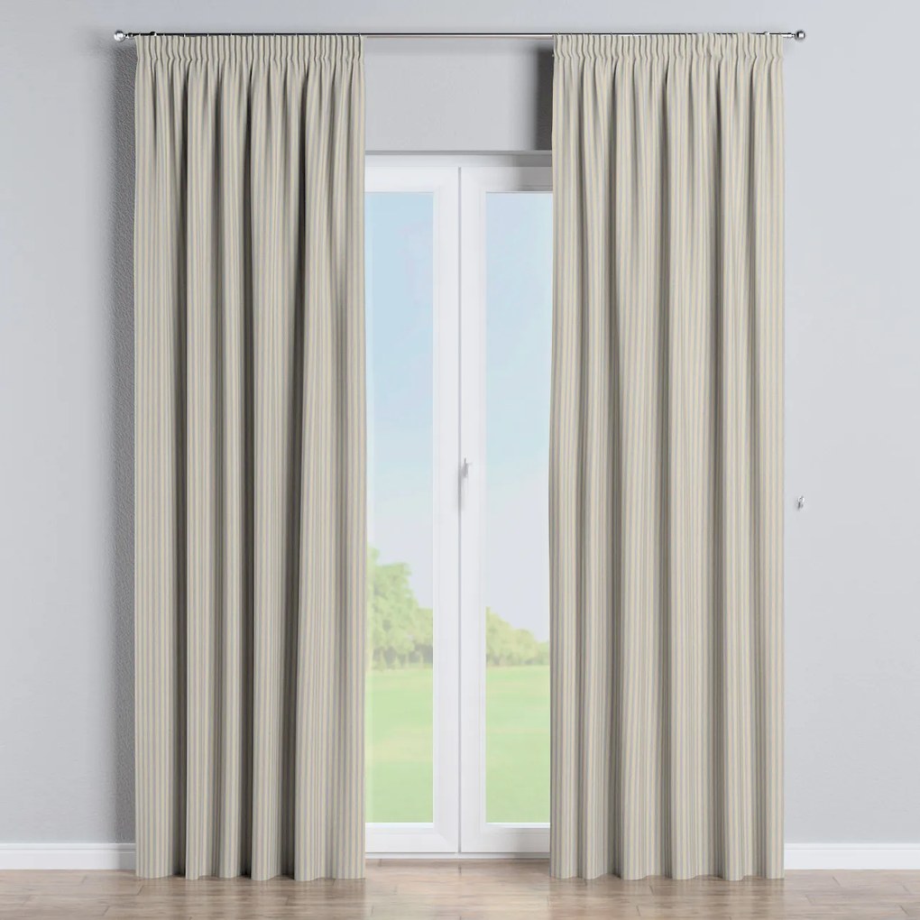 Perdea cu bandă de pliuri