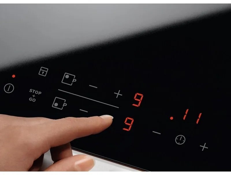 Plita vitroceramica electrica Electrolux EHF6343FOK, 6400W, 4 zone, 9 trepte, Stop & Go, Timer, Negru