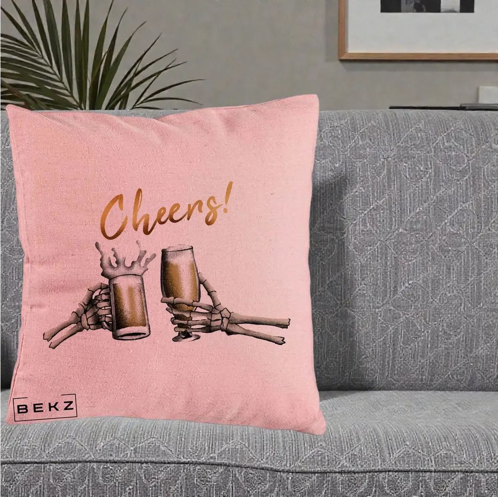 Perna Decorativa Halloween Cheers Schelete cu Bere, 40x40 cm, Roz, Husa Detasabila, Perna Inclusa, BEKZ®