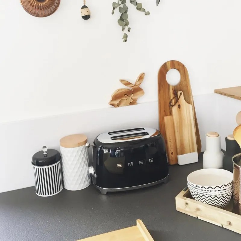 Prajitor de paine SMEG 50's Style TSF01BLEU, 950 W, 2 felii, 6 trepte, Tava pentru firimituri, Cablu integrat, Otel inoxidabil, Negru