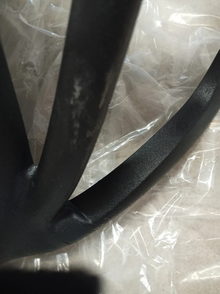 OFERTA Scaun din plastic negru KATO II. calitate