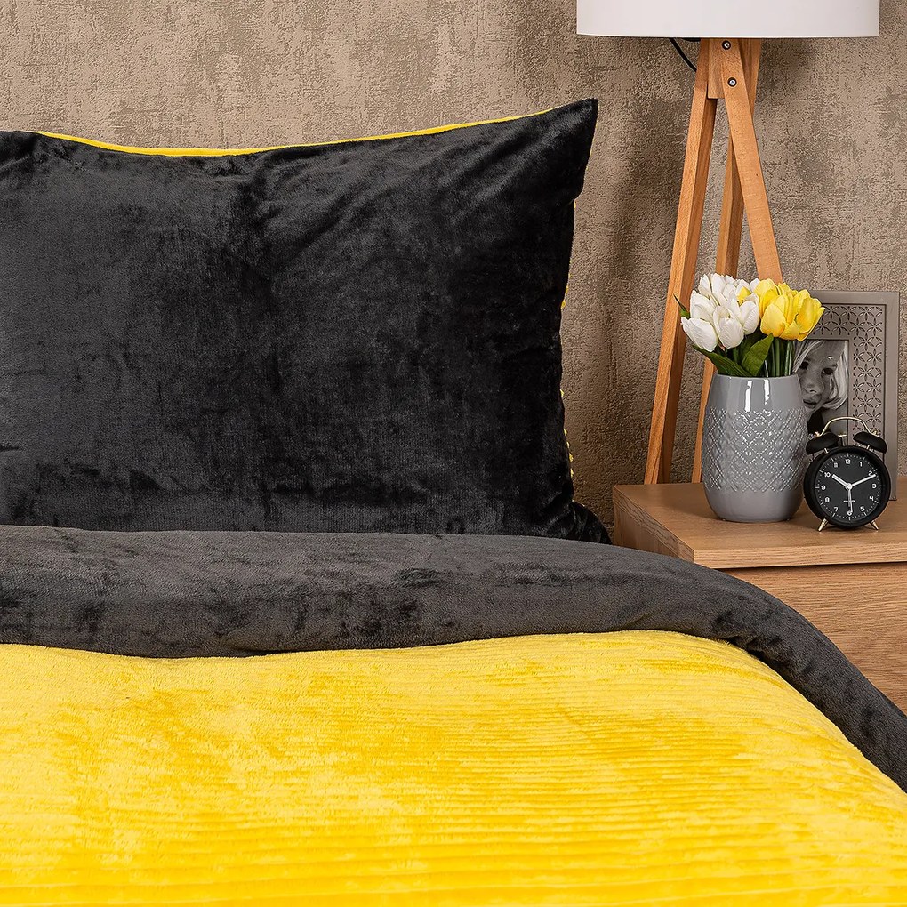 Lenjerie de pat din micro-flanelă 4Home Stripe, galben, 140 x 200 cm, 70 x 90 cm