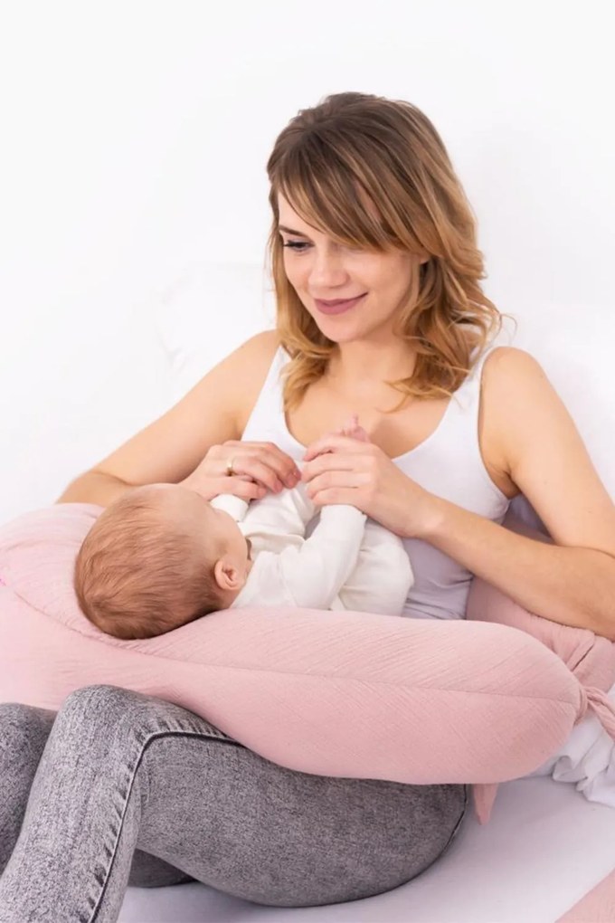 Pernă alăptare Muslin, roz