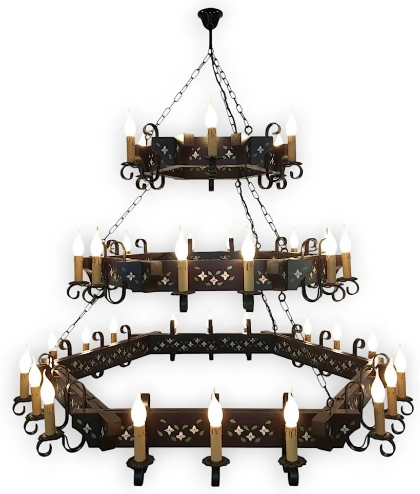 Candelabru fabricat manual din lemn pictat Queen 36L