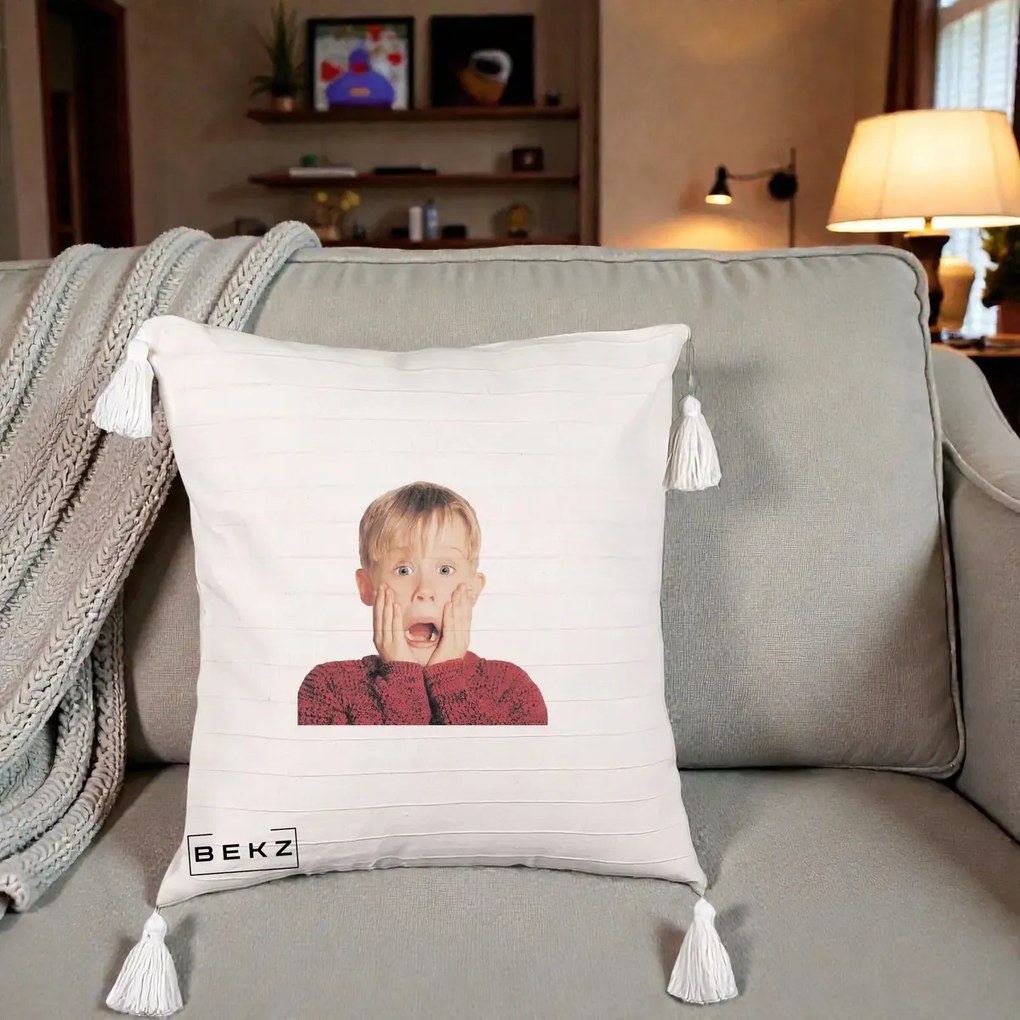 Perna Decorativa Kevin Singur Acasa, 40x40 cm, Bej cu Franjuri, Husa Detasabila, Perna Inclusa, BEKZ®