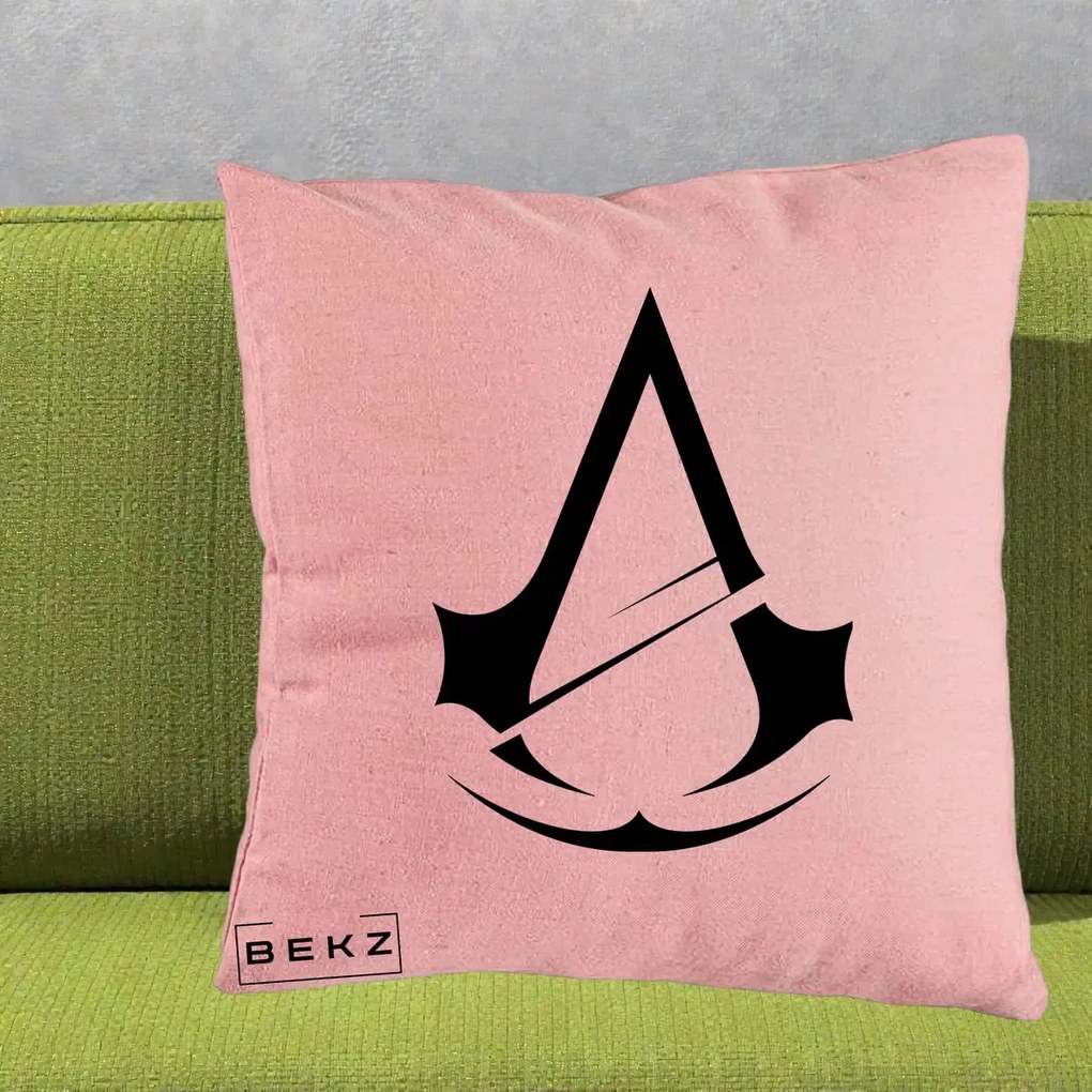 Perna Personalizata Assassin's Creed Minimalist, 40x40 cm, Roz, Husa Detasabila, Perna Inclusa, BEKZ®