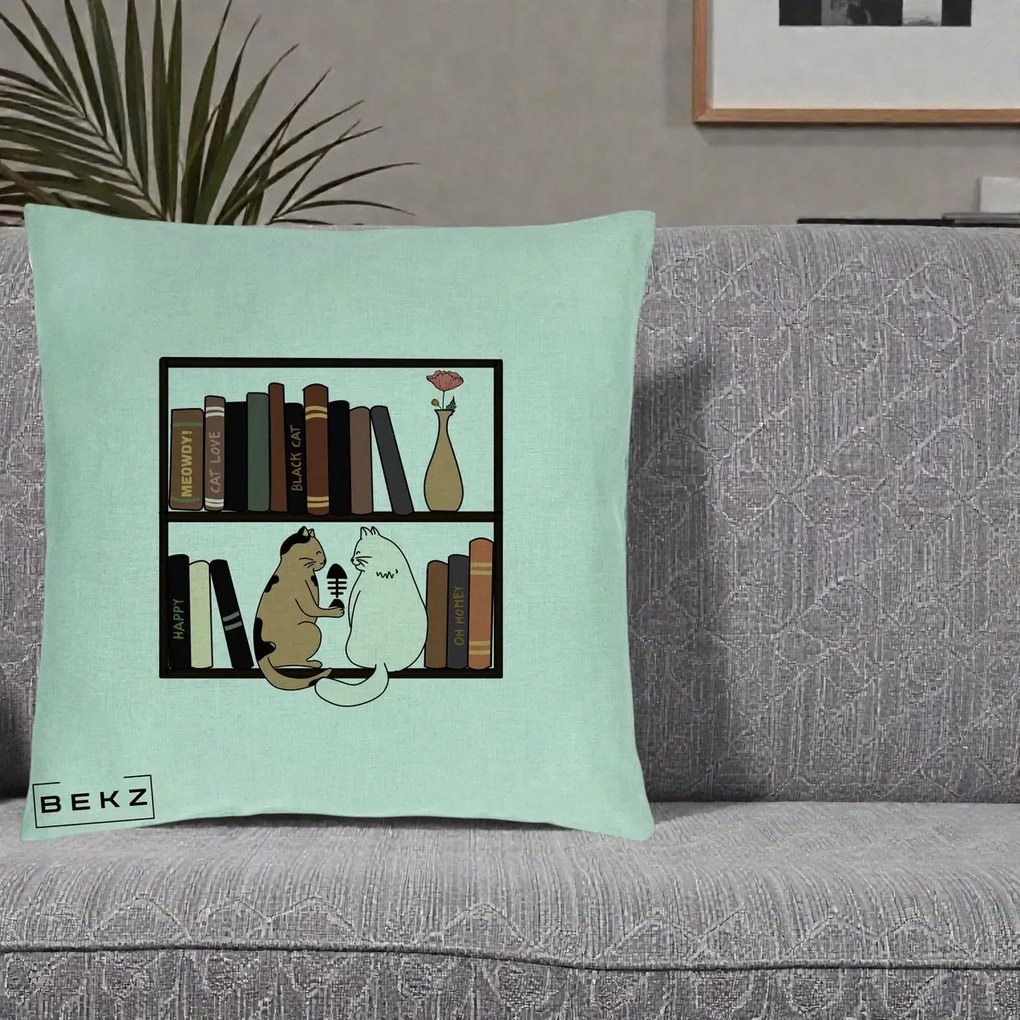 Perna Personalizata Pisici si Carti pe Raft, 40x40 cm, Verde Menta, Husa Detasabila, Perna Inclusa, BEKZ®