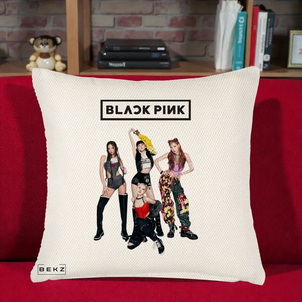 Perna Personalizata K-pop BLACKPINK Fotografie de Grup, 40x40 cm, Crem Reliefat, Husa Detasabila, Perna Inclusa, BEKZ®