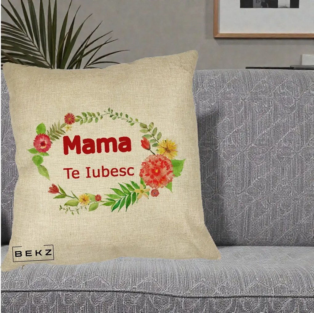 Cadou pentru Mama - Perna Personalizata Mama Te Iubesc Flori Rosii, 40x40 cm, Crem, Husa Detasabila, Perna Inclusa, BEKZ®