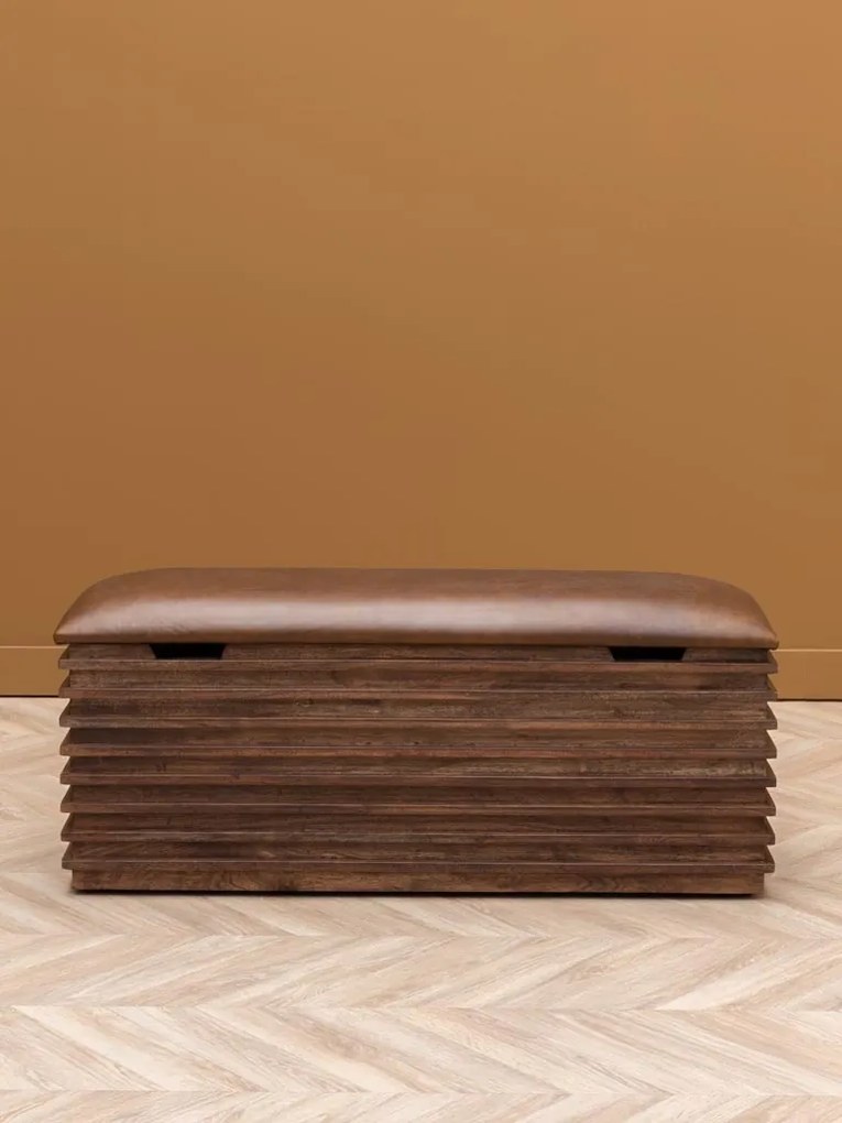 Banchetă din piele naturală cu structură și spațiu de depozitare din lemn de acacia, maro antichizat, finisaj lucios, 110×40,5×36 cm, „Leya"