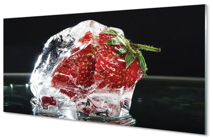 Tablouri pe sticlă Strawberry în cub de gheață