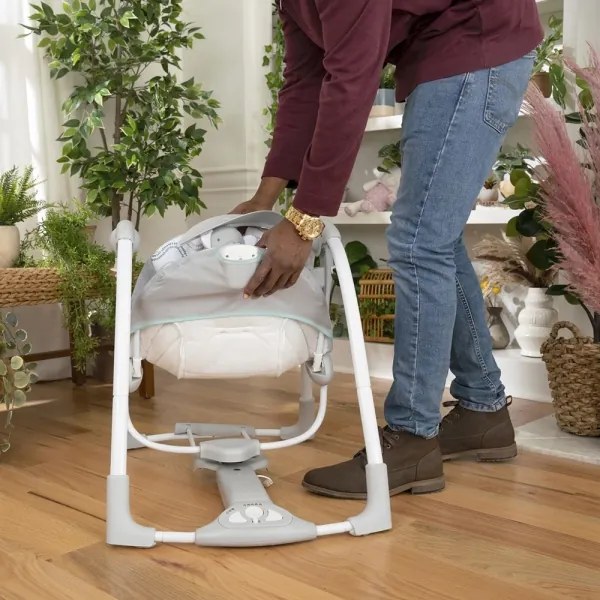 Ingenuity SWELL 2v1 - Dětská vibrační houpačka s melodií, 4xD + 1xC