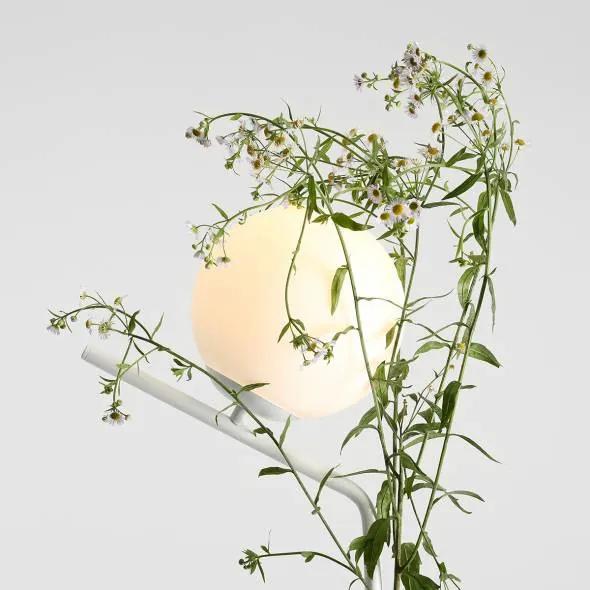 Lampadar modern alb cu glob de sticla Gallia