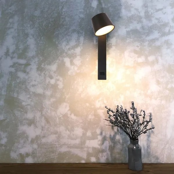 Spot LED de perete cu port USB LED/8W/230V 3000K