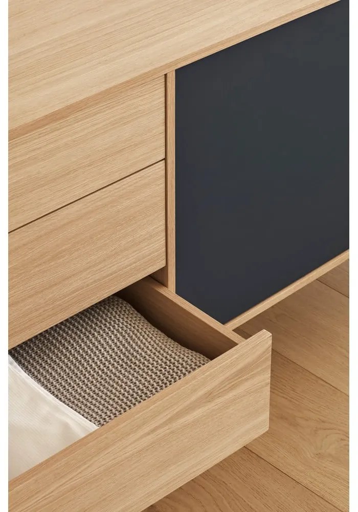 Comodă cu aspect de lemn de stejar Teulat Yoko, lățime 180 cm, gri antracit